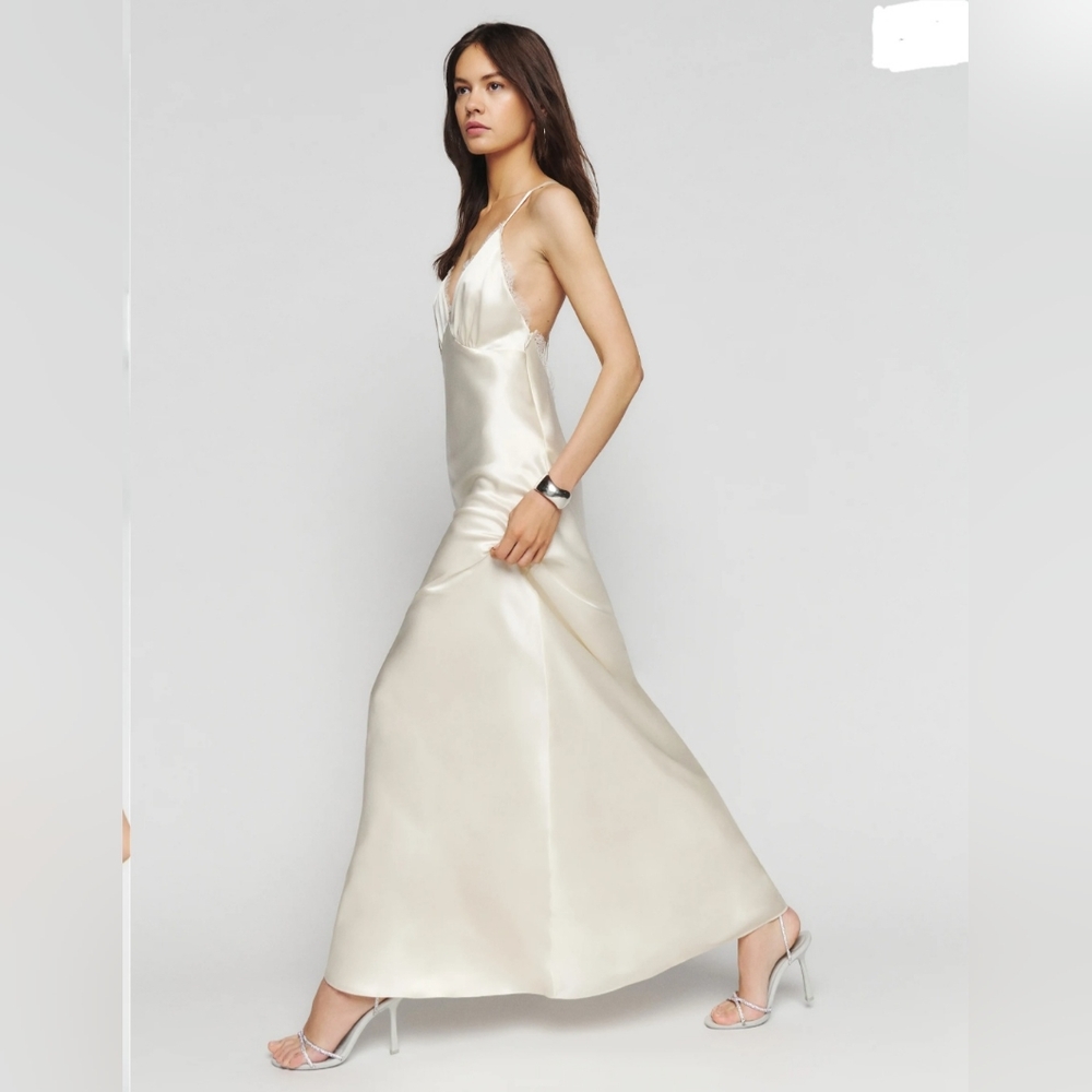 REFORMATION NWT Sz US 8 MAYSEN Dress in Fior Di Latte Blogger's Fav.